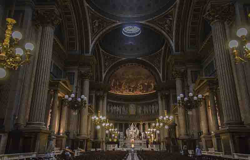 111 - Francia - Paris - iglesia de La Madeleine - interior.jpg